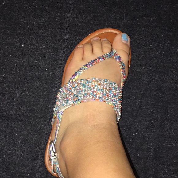 Sandals - Picture 3 of 4